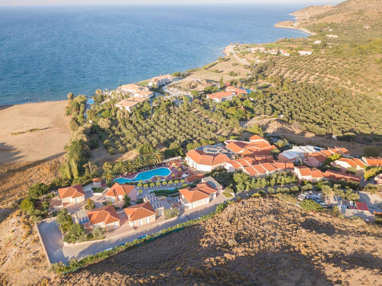 Sunrise Resort Hotel Mithimna Exterior foto